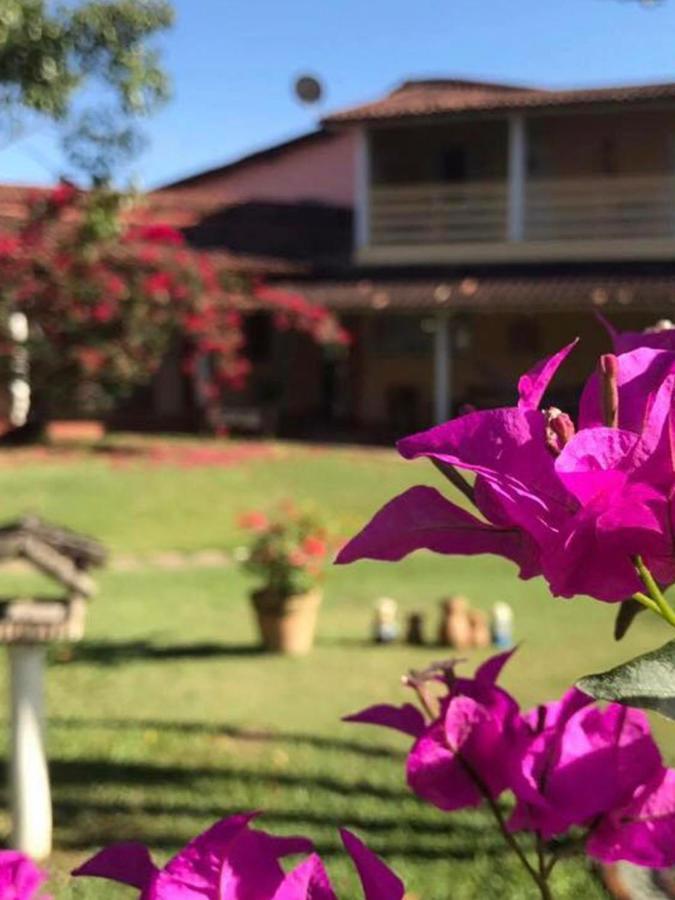 Hotel Pousada Caminho Da Praia กวาราปารี ภายนอก รูปภาพ