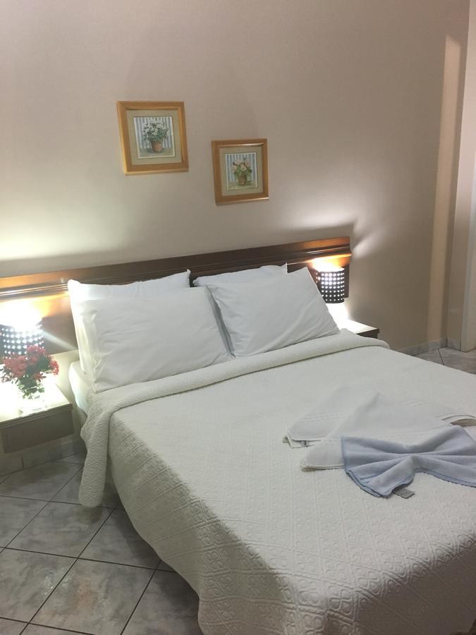 Hotel Pousada Caminho Da Praia กวาราปารี ภายนอก รูปภาพ