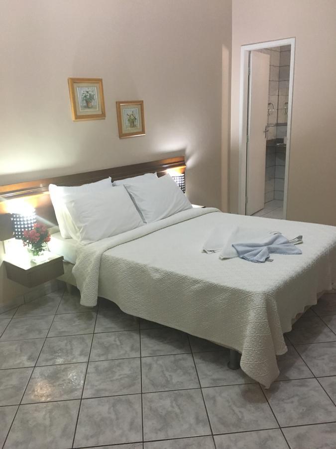 Hotel Pousada Caminho Da Praia กวาราปารี ภายนอก รูปภาพ